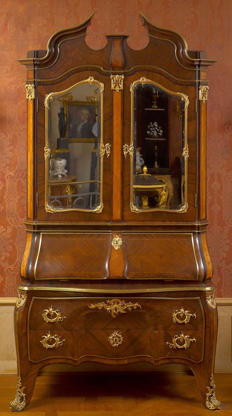 Michael Kimmel - An important Dresden Rococo writing cabinet | MasterArt
